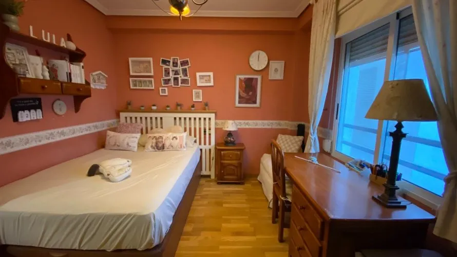 Apartamento de 4 dormitorios en Alicante, España No. 2038 № 8