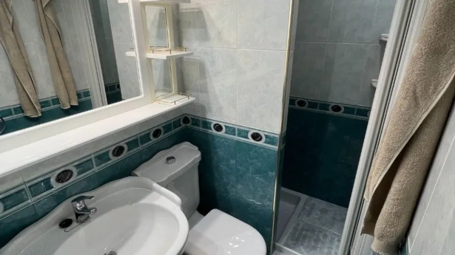 Apartamento de 2 dormitorios en Benidorm, España No. 1735 № 15