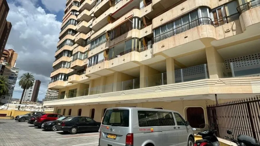 Apartamento de 2 dormitorios en Benidorm, España No. 2172 № 7