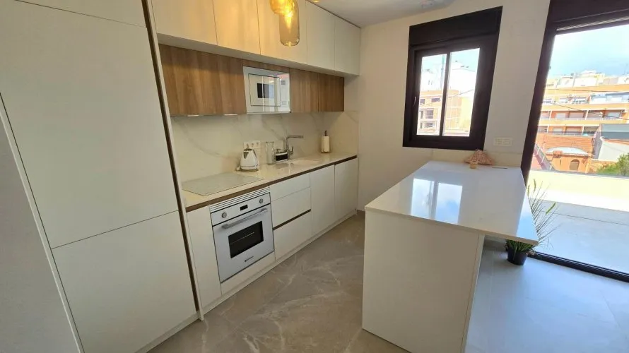 Ático de 2 dormitorios en Torrevieja, España No. 2617 № 6
