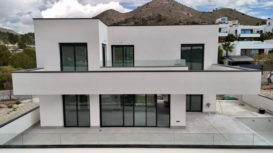 Villa de 3 dormitorios en Finestrat, España No. 2325 № 13