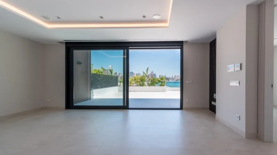Ático de 4 dormitorios en Benidorm, España No. 1590 № 3