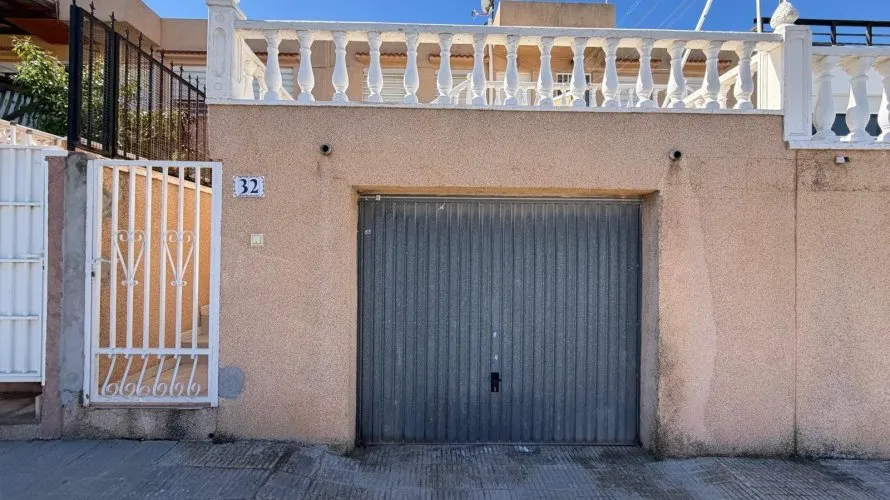 Сasa de 3 dormitorios en Gran Alacant, España No. 2349 № 1