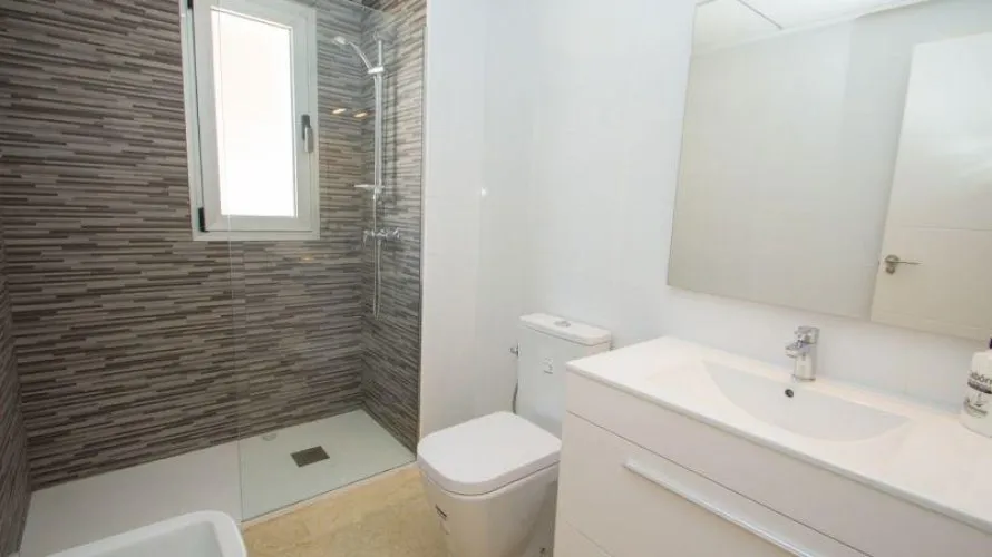 Apartamento de 2 dormitorios en Campoamor, España No. 1607 № 3