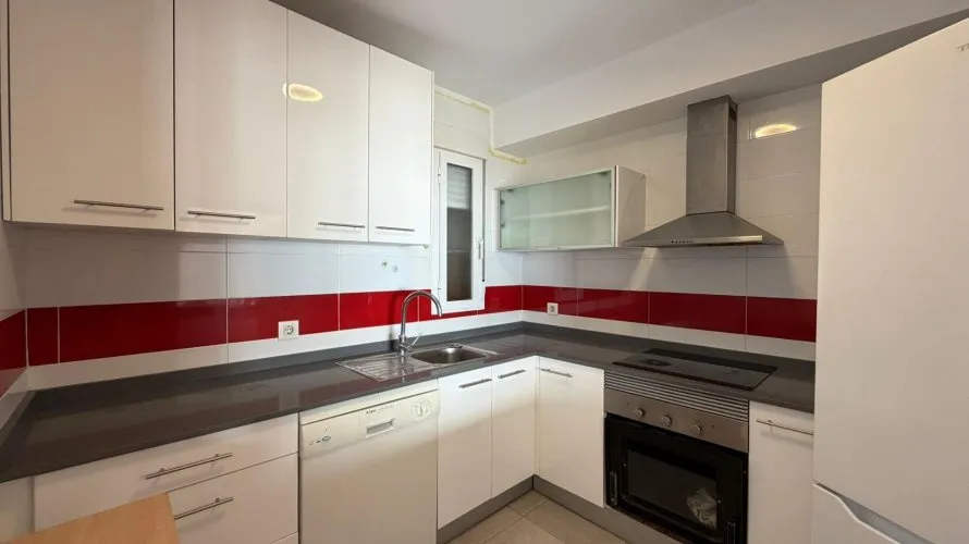 Apartamento de 4 dormitorios en Torrevieja, España No. 2294 № 4