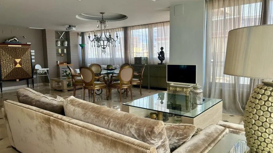 Apartamento de 3 dormitorios en Benidorm, España No. 2043 № 5
