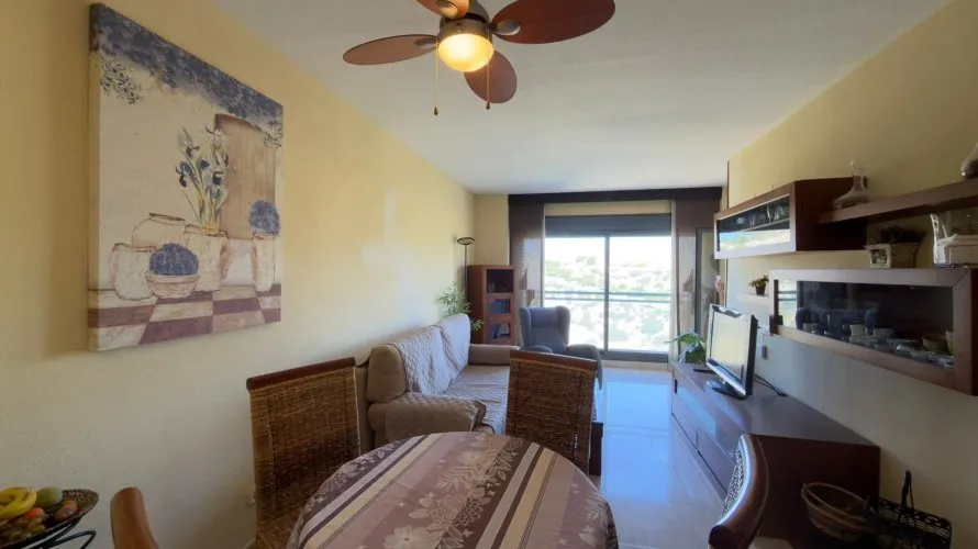 Apartamento de 2 dormitorios en Finestrat, España No. 2631 № 4