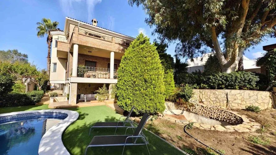Villa de 5 dormitorios en Ciudad Quesada, España No. 1472 № 2