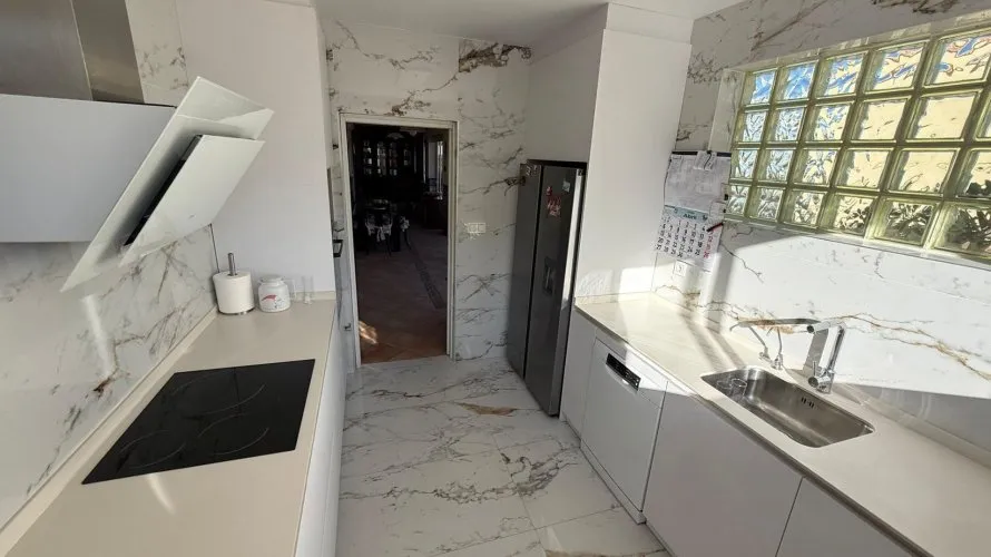 Villa de 4 dormitorios en Villamartin, España No. 2373 № 24