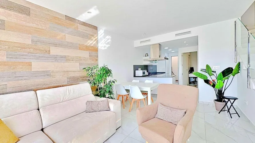 Bungalow de 3 dormitorios en Torrevieja, España No. 2167 № 22