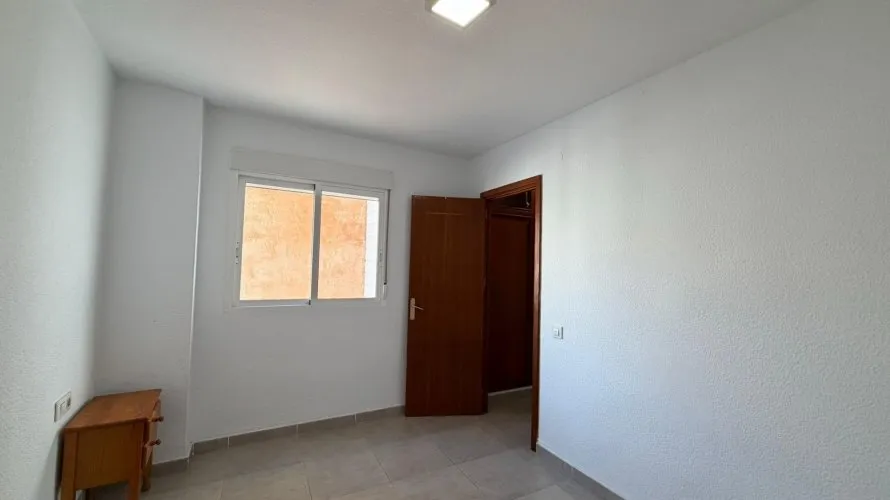 Apartamento de 4 dormitorios en Torrevieja, España No. 2294 № 23