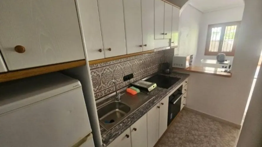 Bungalow de 2 dormitorios en La Zenia, España No. 2405 № 11