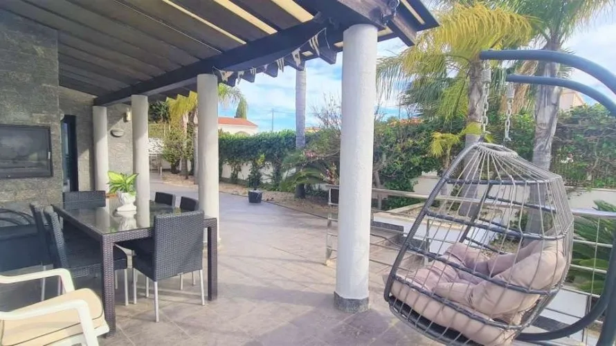 Villa de 5 dormitorios en Calpe, España No. 1703 № 17