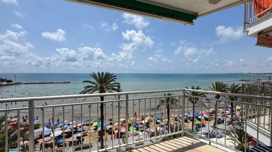 Apartamento de 3 dormitorios en Torrevieja, España No. 2636 № 18