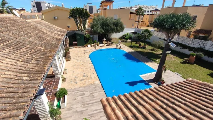 Сasa de 209m² en Alicante, España No. 2233 № 12