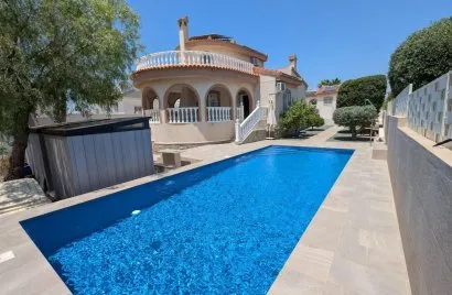 Apartamento de 3 dormitorios en Rojales, España No. 2106