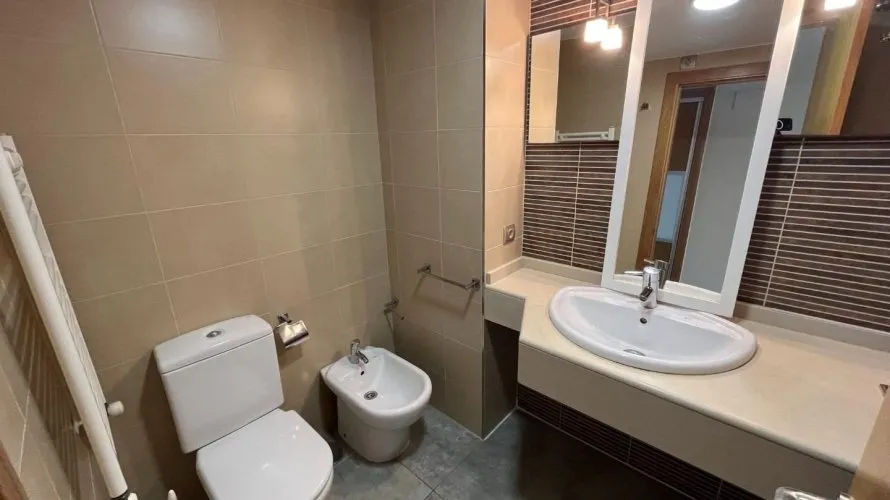 Apartamento de 2 dormitorios en Alicante, España No. 1456 № 17