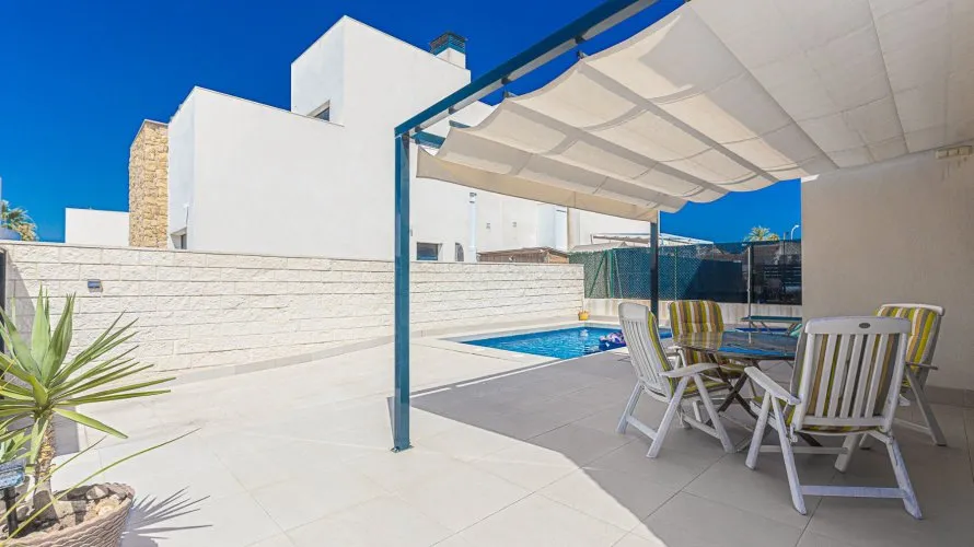 Villa de 162m² en Ciudad Quesada, España No. 2329