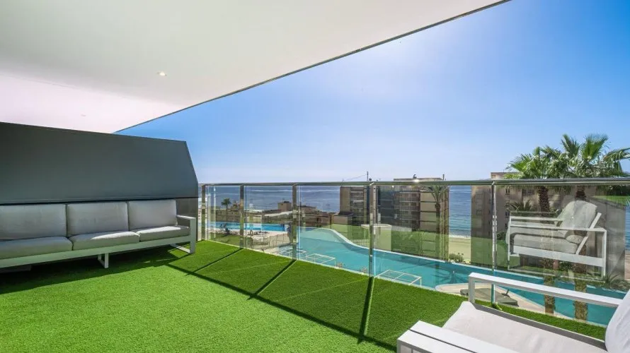 Apartamento de 2 dormitorios en Benidorm, España No. 1560 № 17