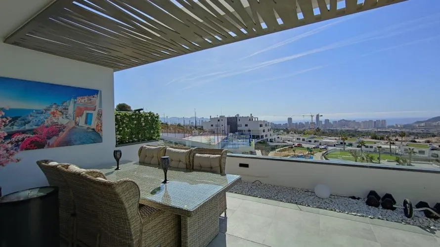 Apartamento de 2 dormitorios en Finestrat, España No. 1800 № 27