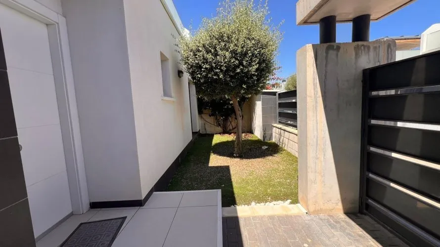 Apartamento de 3 dormitorios en La Zenia, España No. 2659 № 20