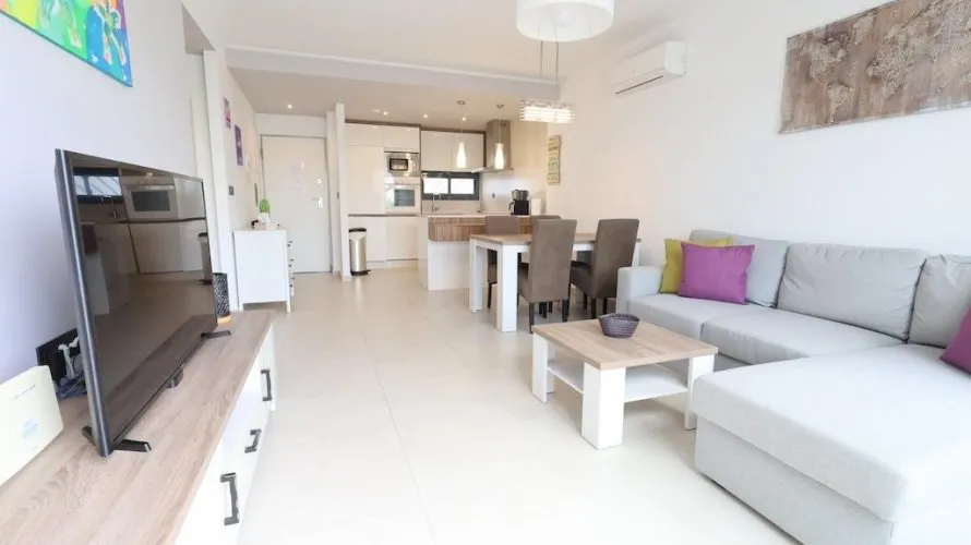 Bungalow de 2 dormitorios en Guardamar del Segura, España No. 2679 № 5