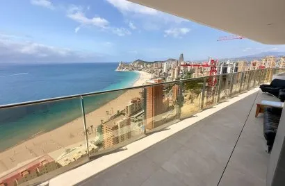 Ático de 3 dormitorios en Benidorm, España No. 1921