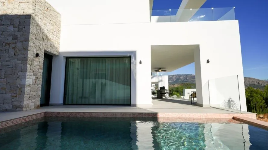 Villa de 3 dormitorios en Polop, España No. 1748 № 1
