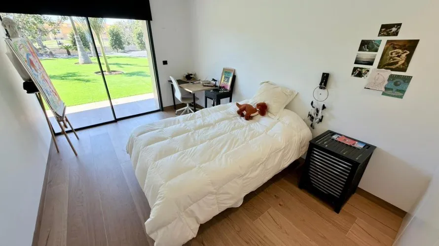 Villa de 3 dormitorios en Alicante, España No. 2748 № 9