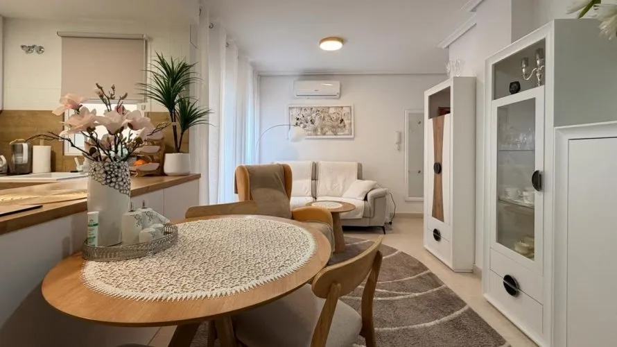 Apartamento de 3 dormitorios en Torrevieja, España No. 3037 № 19