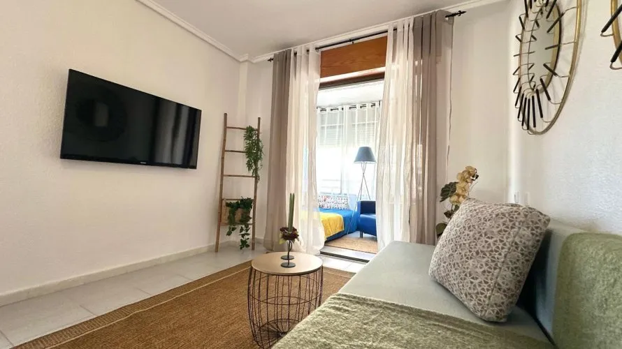Apartamento de 1 dormitorio en Torrevieja, España No. 3035 № 8