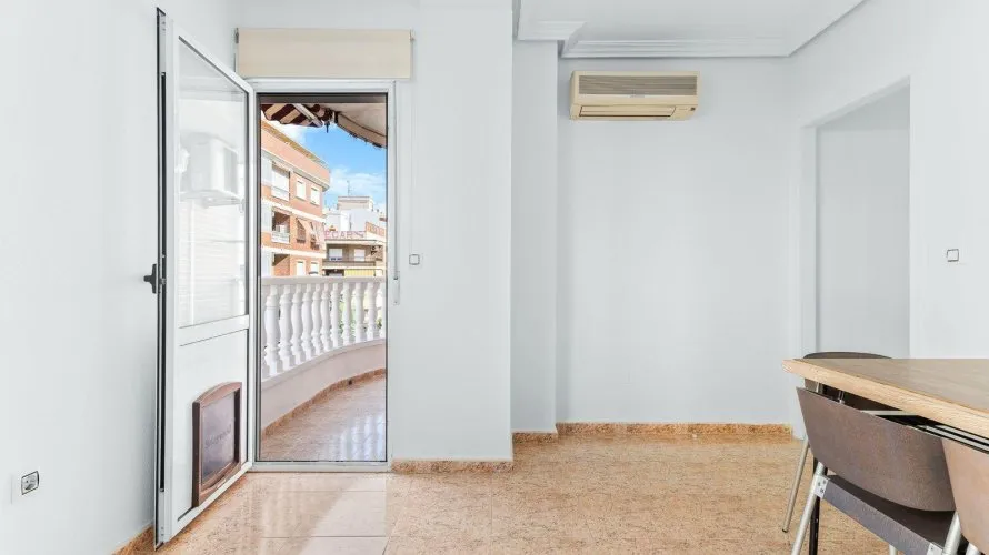 Apartamento de 3 dormitorios en Torrevieja, España No. 3046 № 6