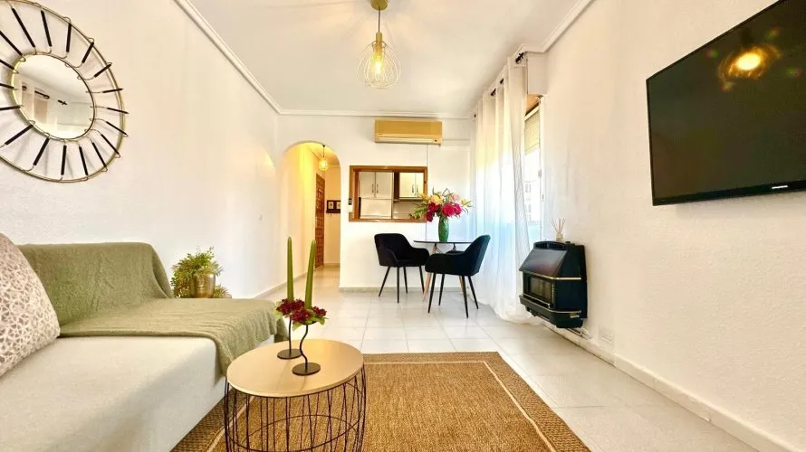 Apartamento de 1 dormitorio en Torrevieja, España No. 3035 № 6