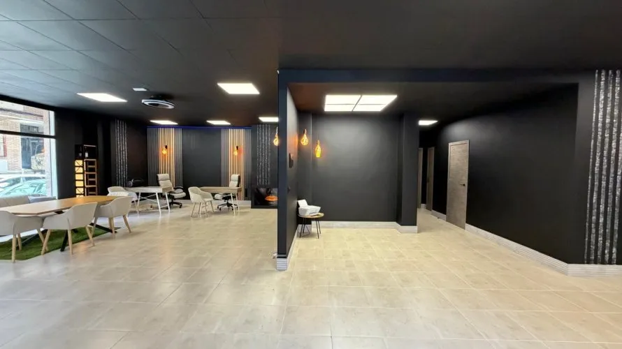 Propiedad comercial de 121m² en Torrevieja, España No. 3085 № 16