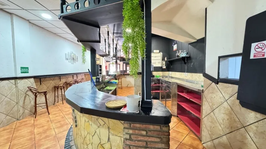 Propiedad comercial de 159m² en Torrevieja, España No. 2947 № 10
