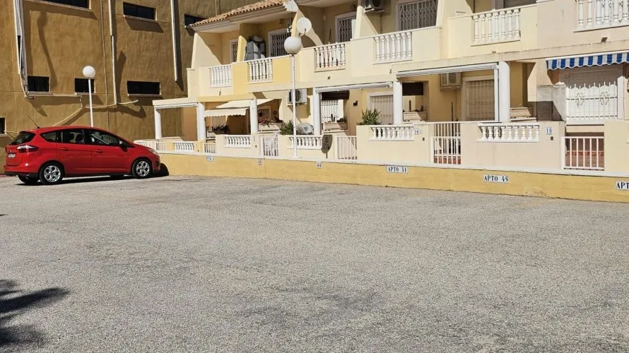Bungalow de 2 dormitorios en Guardamar del Segura, España No. 3022 № 13