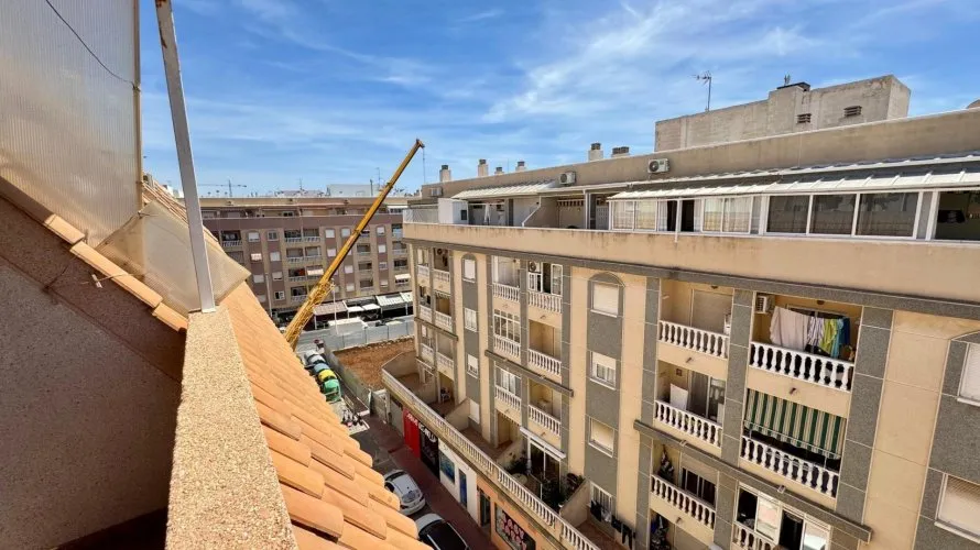 Ático de 2 dormitorios en Torrevieja, España No. 2962 № 1
