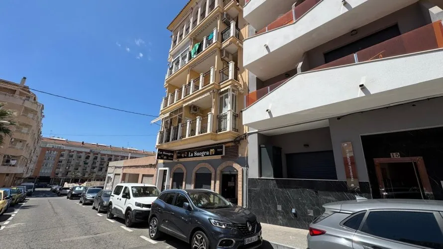 Propiedad comercial de 159m² en Torrevieja, España No. 2947 № 28