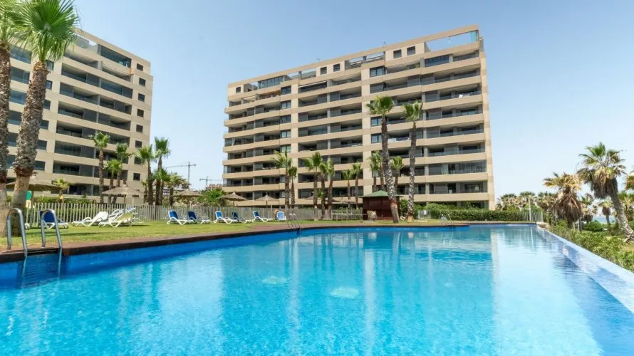 Apartamento de 129m² en Torrevieja, España No. 2791 № 1