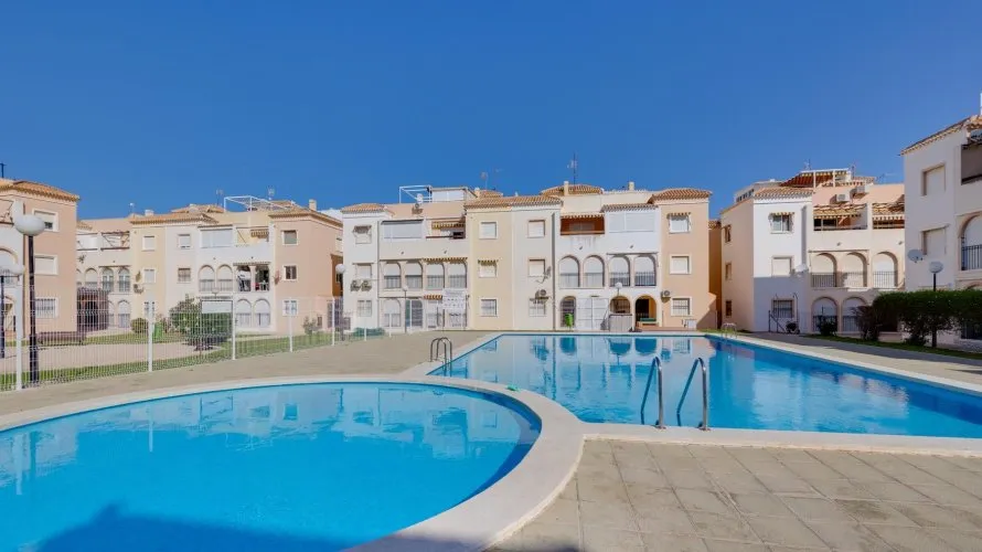 Bungalow de 60m² en Torrevieja, España No. 3080 № 9