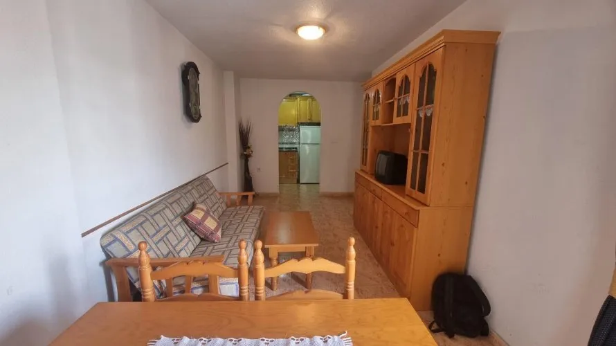 Apartamento de 2 dormitorios en Torrevieja, España No. 2950 № 4