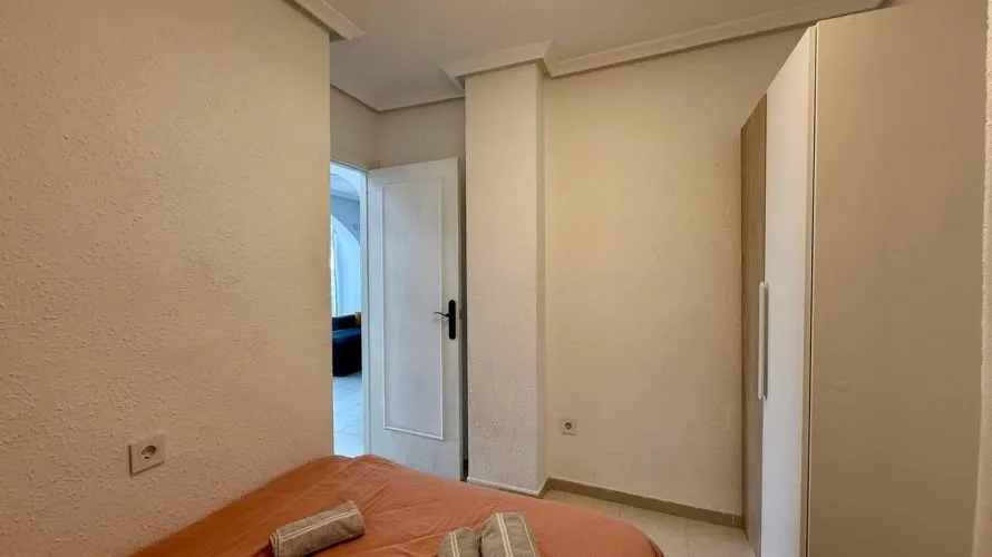 Apartamento de 2 dormitorios en Torrevieja, España No. 2972 № 11