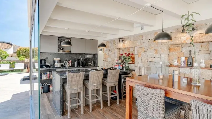 Villa de 247m² en Moraira, España No. 2738 № 23