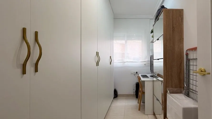 Apartamento de 3 dormitorios en Torrevieja, España No. 3037 № 4