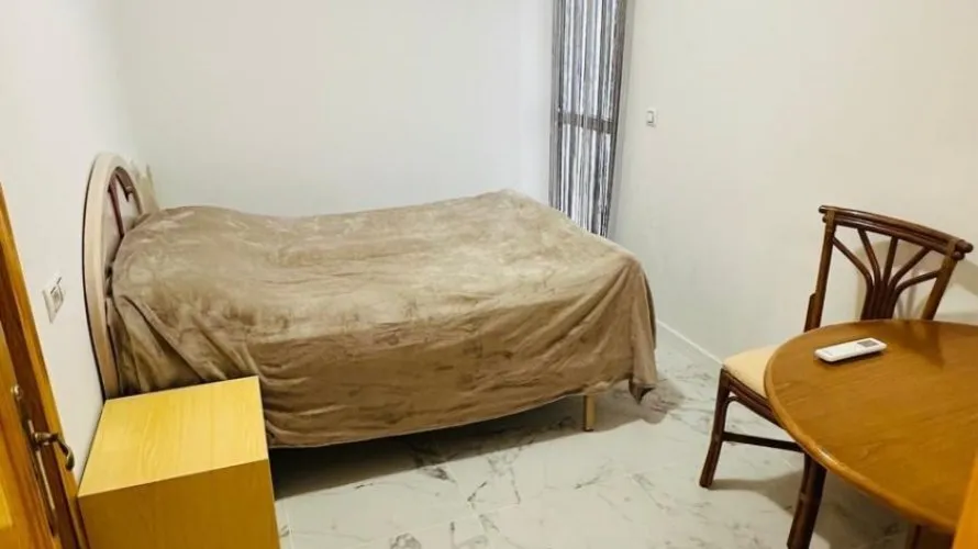 Apartamento de 2 dormitorios en Torrevieja, España No. 2956 № 19
