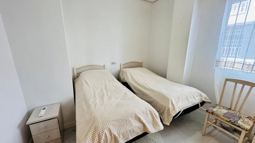Apartamento de 2 dormitorios en Torrevieja, España No. 2956 № 14