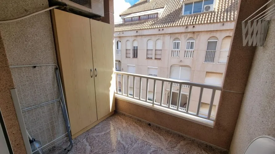 Apartamento de 2 dormitorios en Torrevieja, España No. 2965 № 4