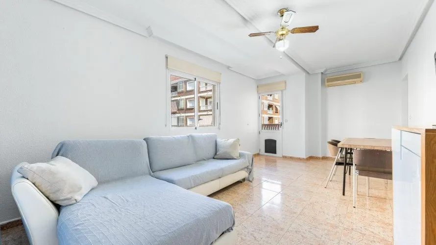 Apartamento de 3 dormitorios en Torrevieja, España No. 3046 № 10