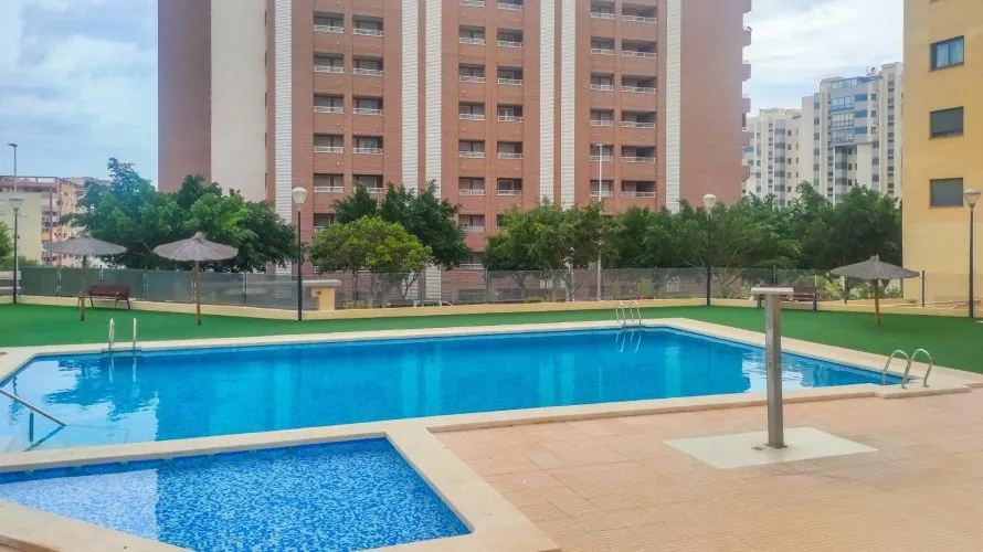 Apartamento de 2 dormitorios en Villajoyosa, España No. 2733 № 28