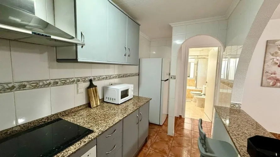 Apartamento de 2 dormitorios en Torrevieja, España No. 2935 № 11